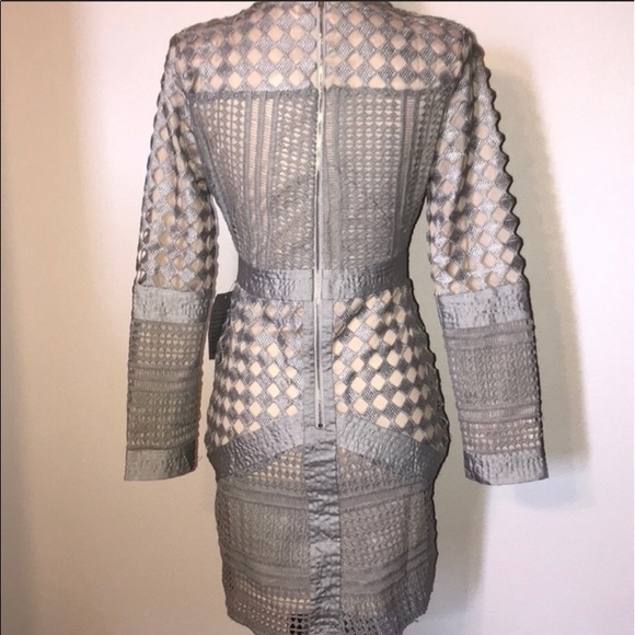 SOLD. BRAND NEW MISSGUIDED Lace Body-Con Dress - Picture 5 of 6